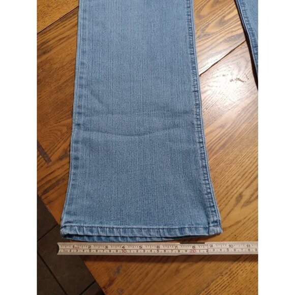 GLORIA VANDERBILT Jeans Women 12 BLUE Light Preowned Summer Winter Work FLARE ? - Picture 12 of 12